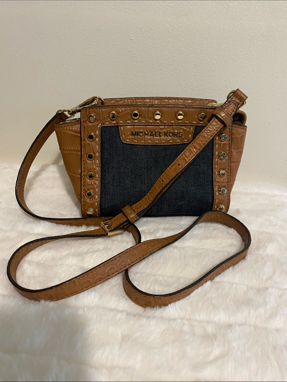 Michael Kors Mini Selma Pick Stitch Messenger Crossbody Bag in Dark Denim
